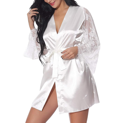 Peignoir satiné avec manches en dentelle
