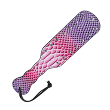 Crocodile-textured paddle