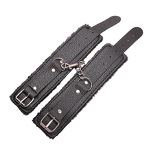 Soft-lined handcuffs