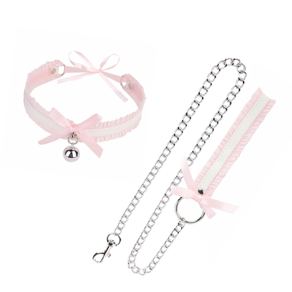 Collier coquet à grelot et laisse