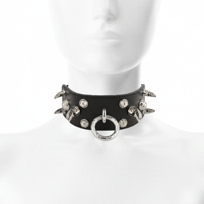 Collier démon dompté