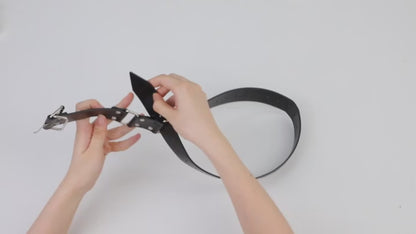 Adjustable belt-style handcuffs